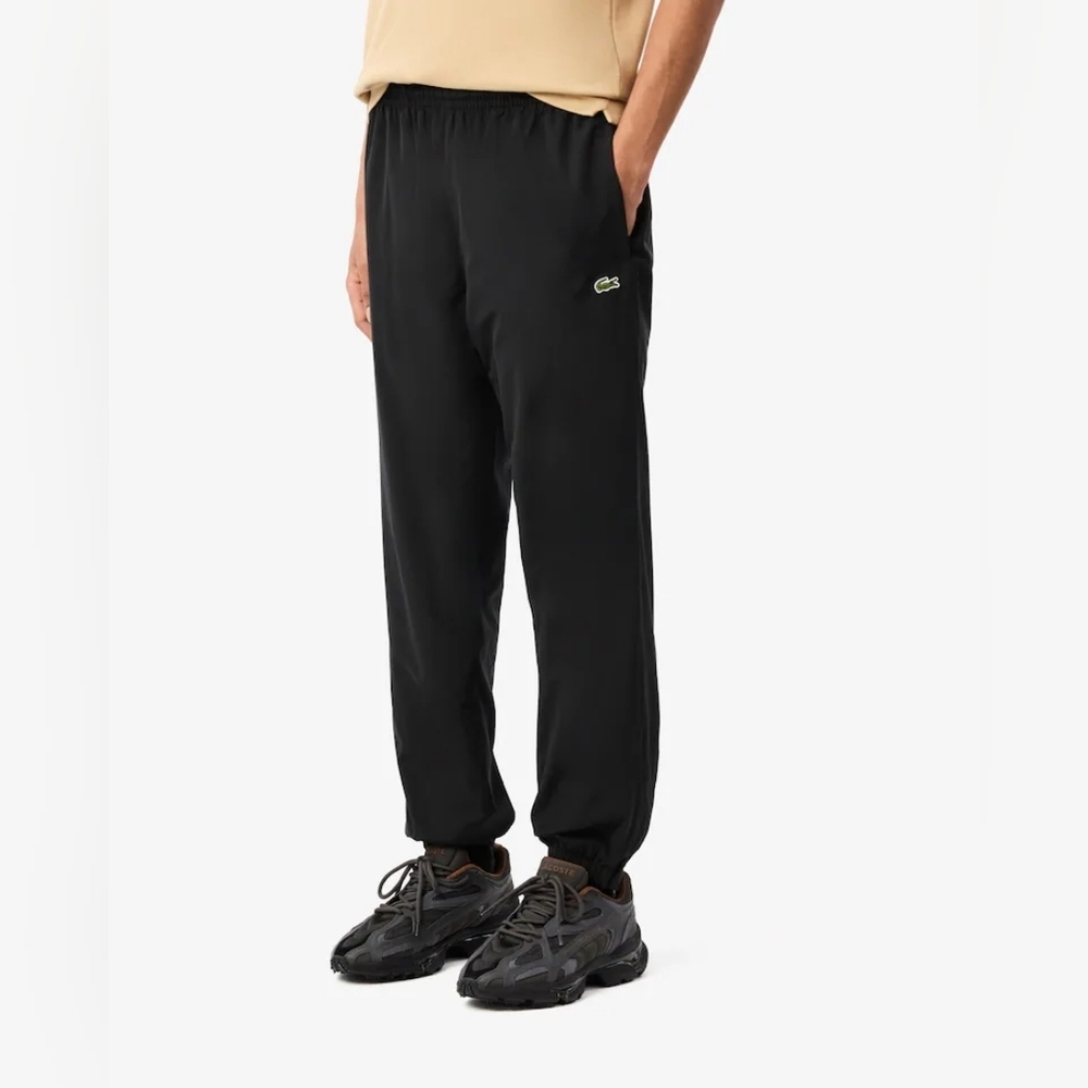 LACOSTE Men Joggers Pants Size M Tapered  Fit Loose Fit Pockets Cozy Black Color